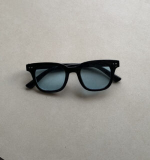 LIGHT BLUE TINTED SUNGLASS