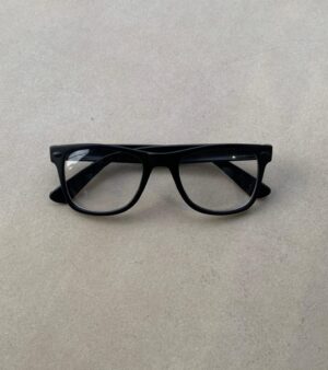 BLACK FRAME SUNGLASS